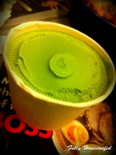 Green tea Ice cream. I'll order the coffee flavored one next time.