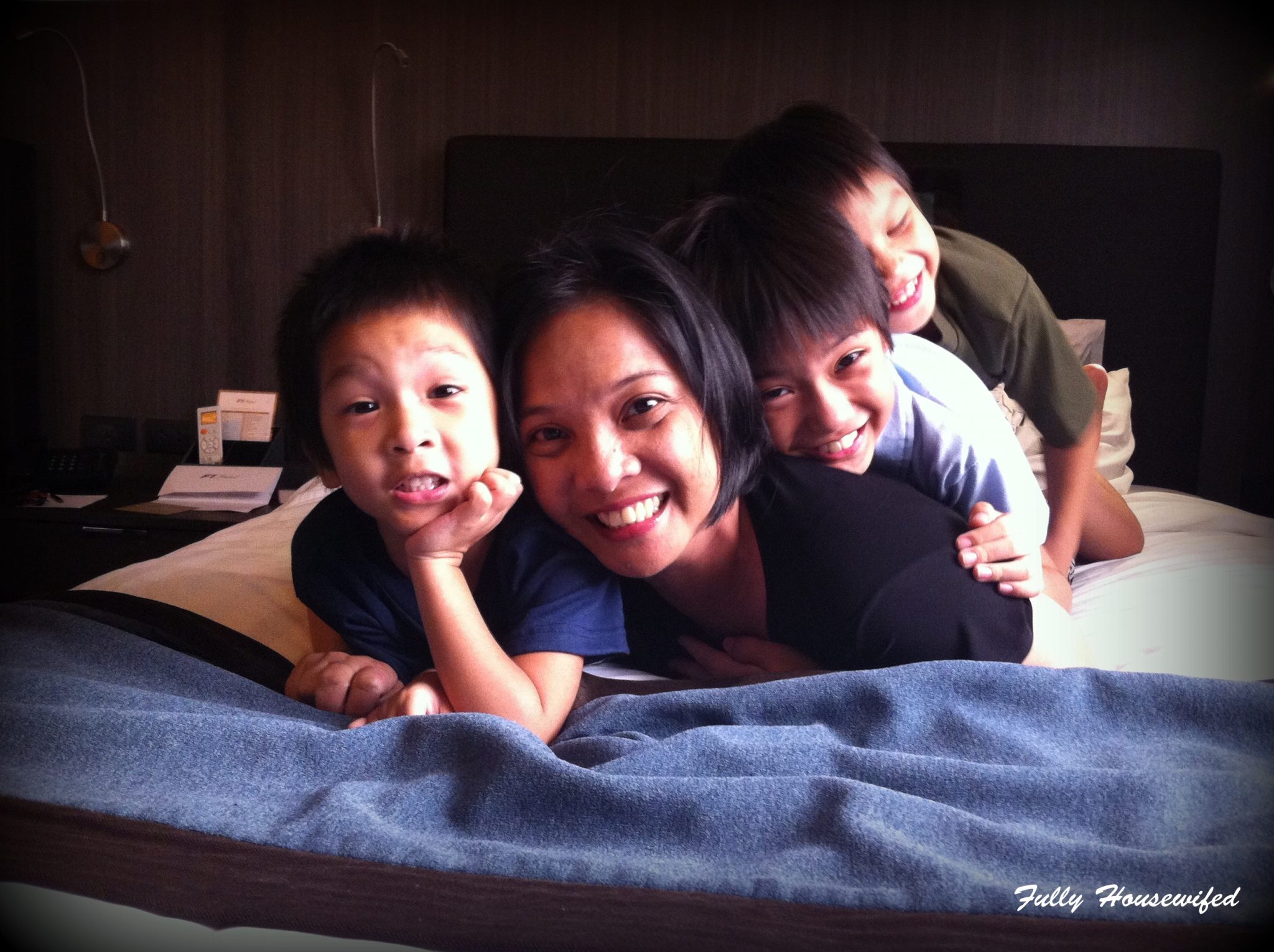 mom-kids-F1-hotel-bgc
