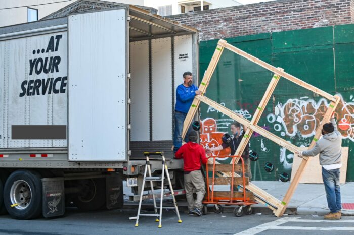 Moving Your Bed? Here’s How to Ship It&nbsp;Safely